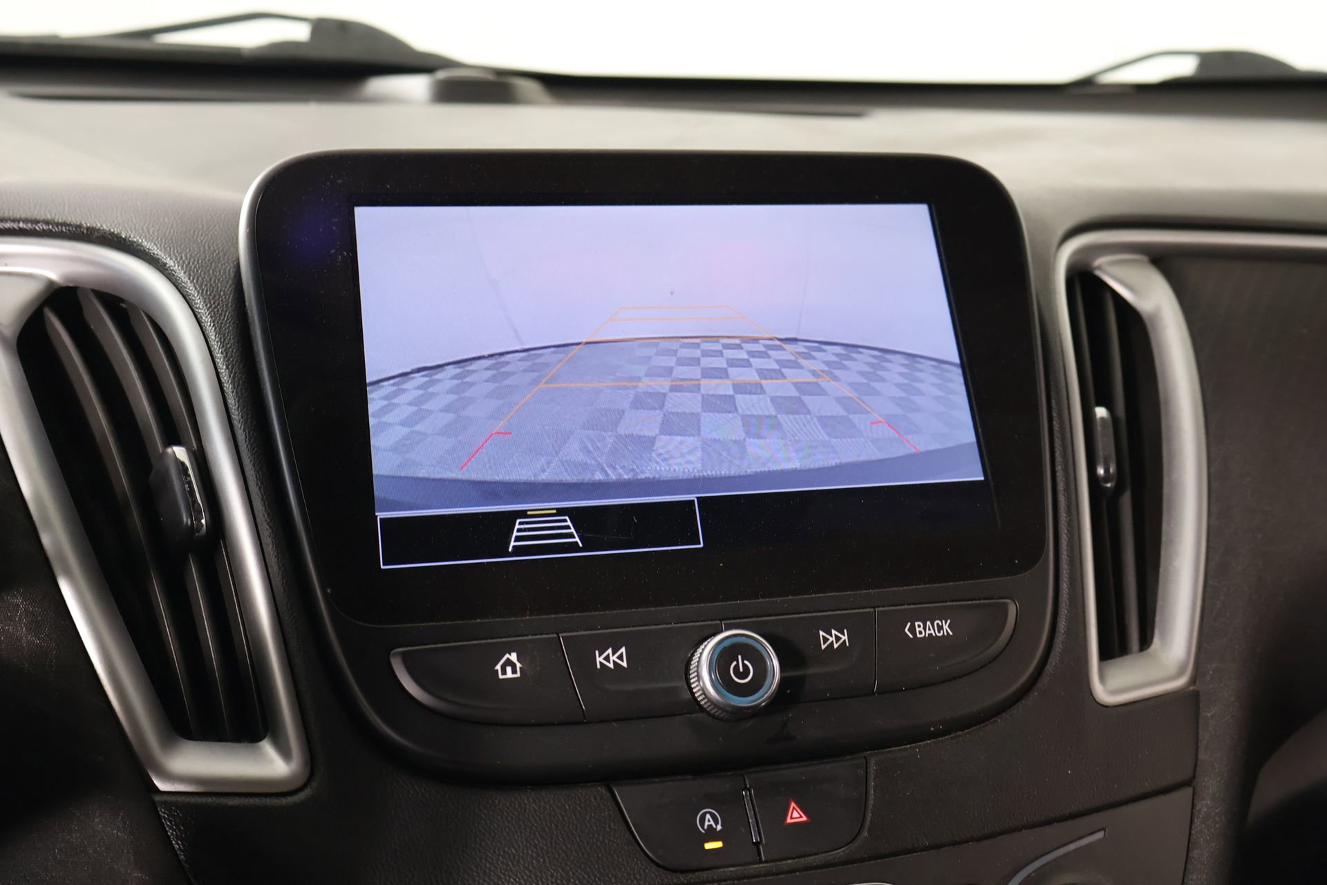 Used 2022 Chevrolet Malibu LT FWD image 6