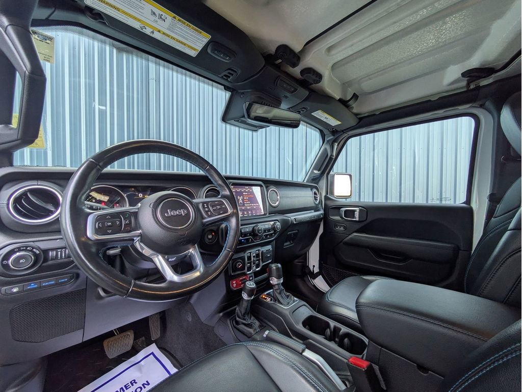 Used 2021 Jeep Wrangler Unlimited Rubicon 4xe w/ Cold Weather Group AWD/4WD image 13