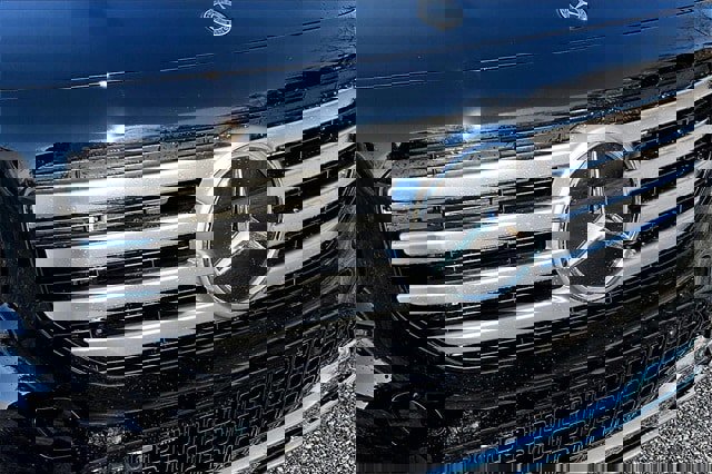 Certified 2025 Mercedes-Benz GLB 250 4MATIC image 36