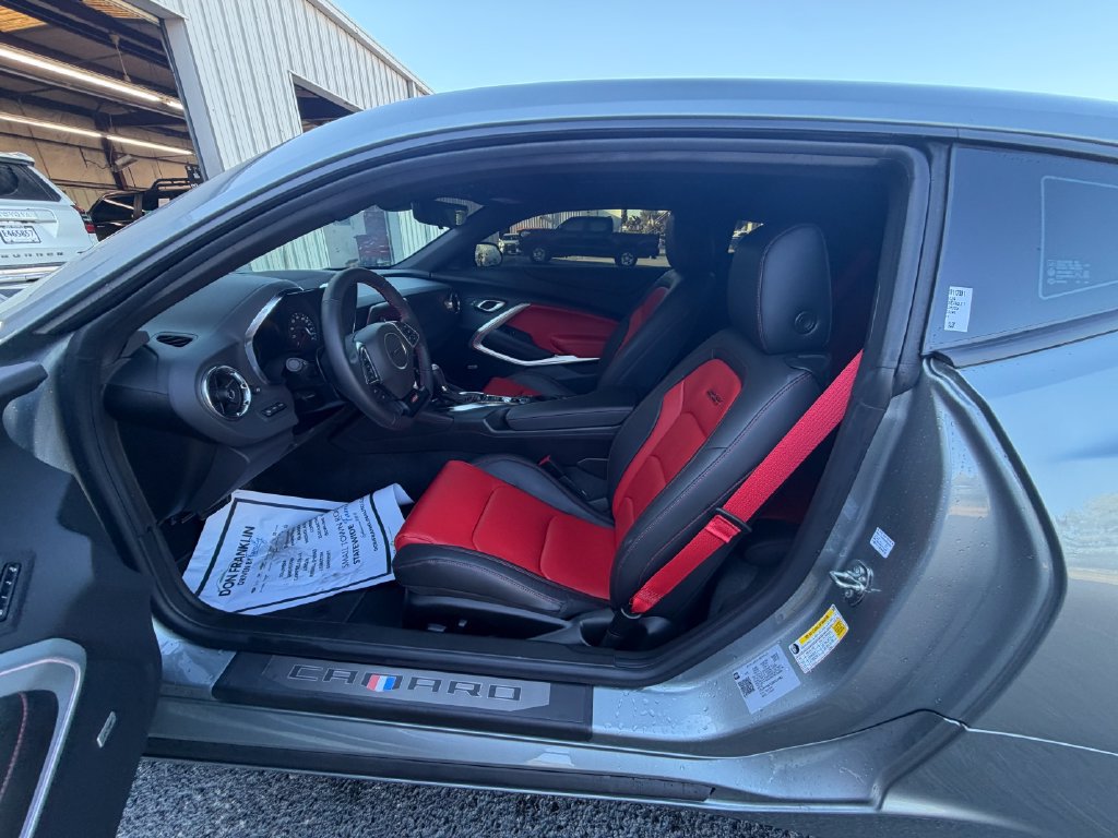 Used 2024 Chevrolet Camaro SS RWD image 9