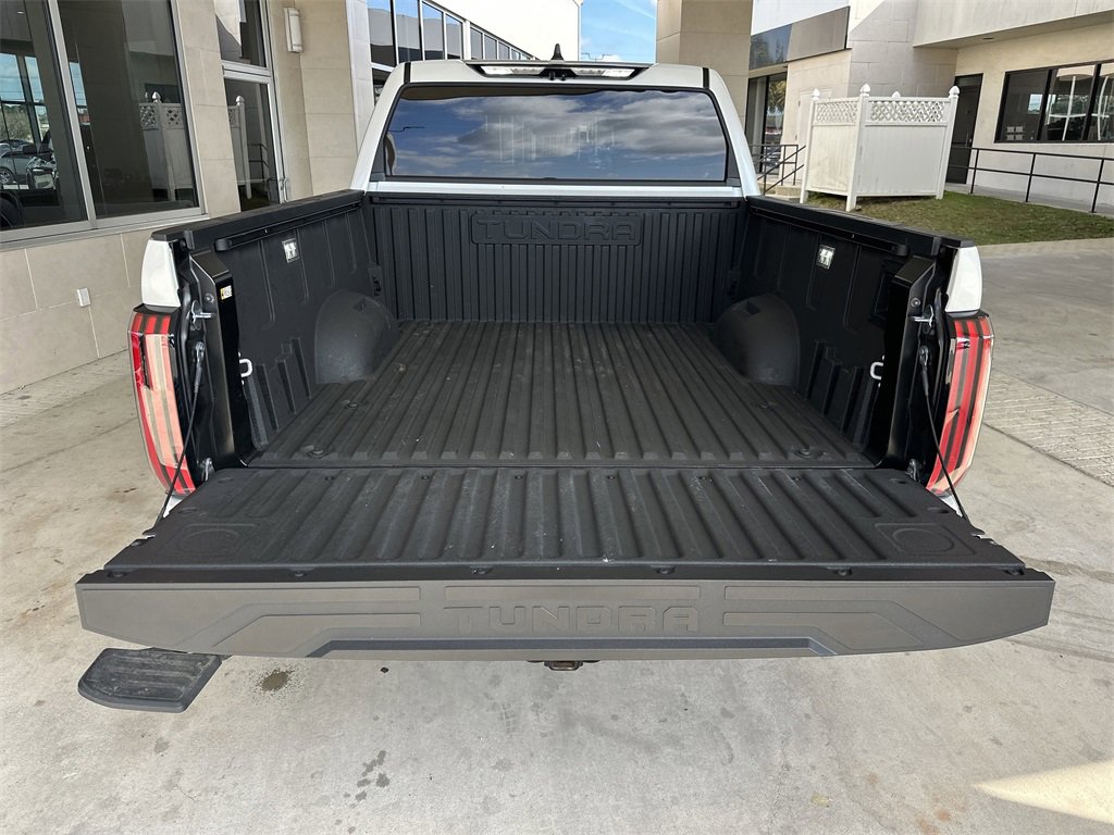 Used 2025 Toyota Tundra Platinum image 31