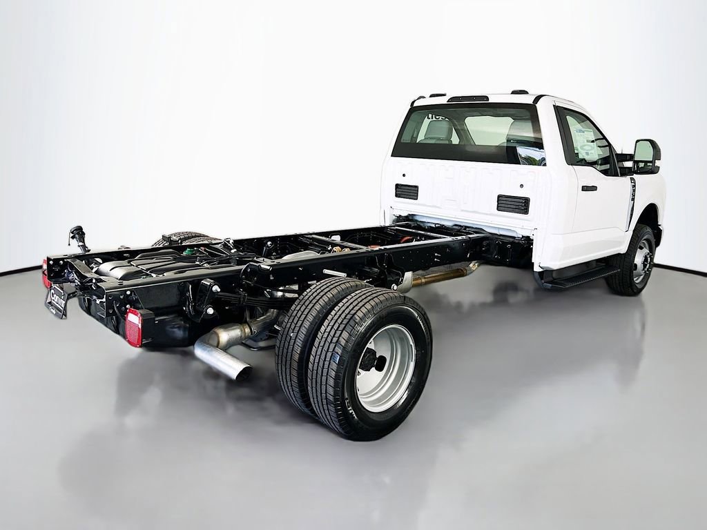 New 2025 Ford F350 XL w/ XL Chrome Package image 14
