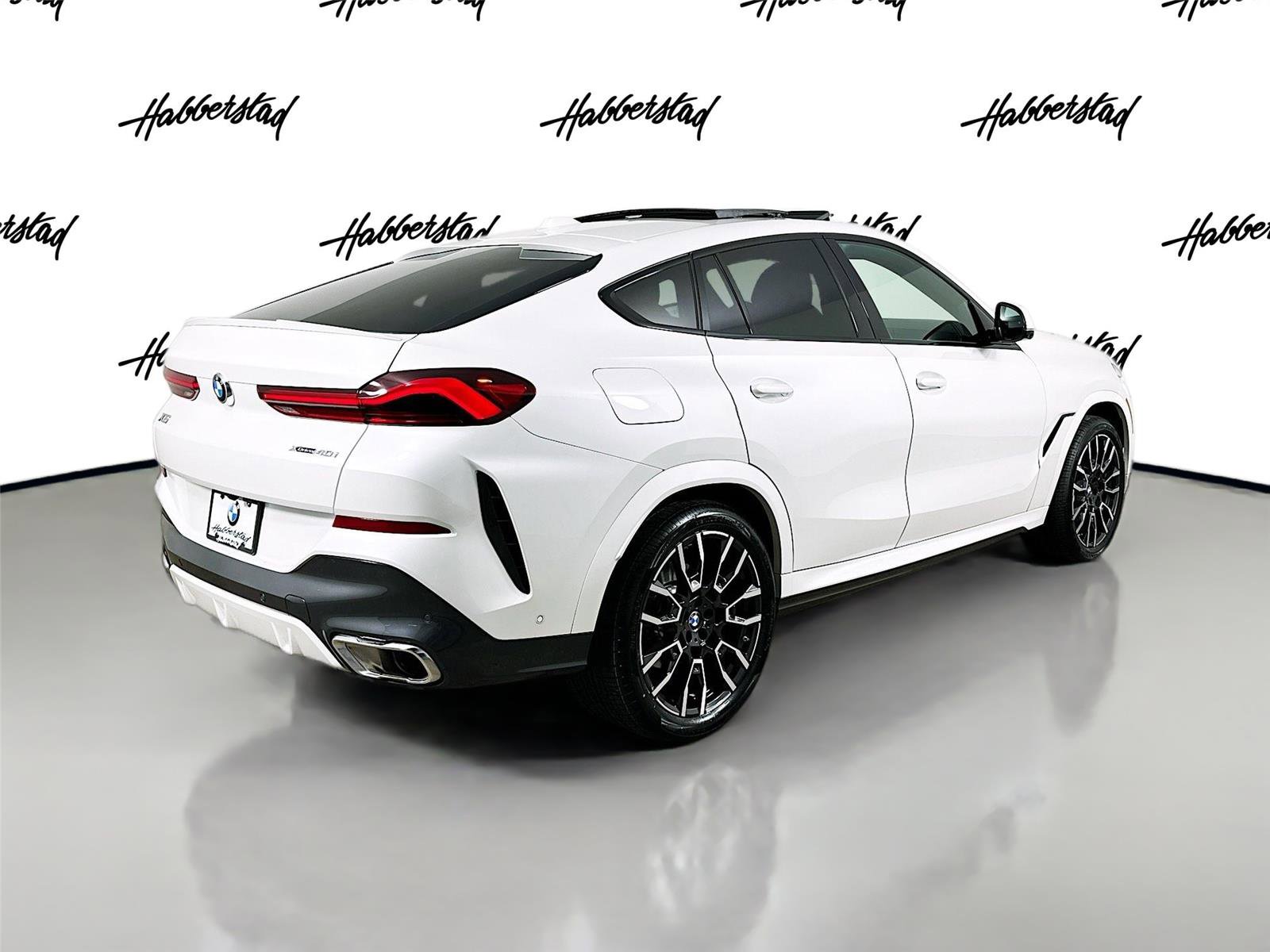 Certified 2024 BMW X6 xDrive40i image 5