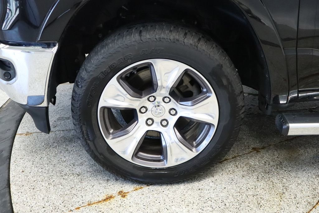 Used 2022 RAM 1500 Laramie AWD/4WD image 11
