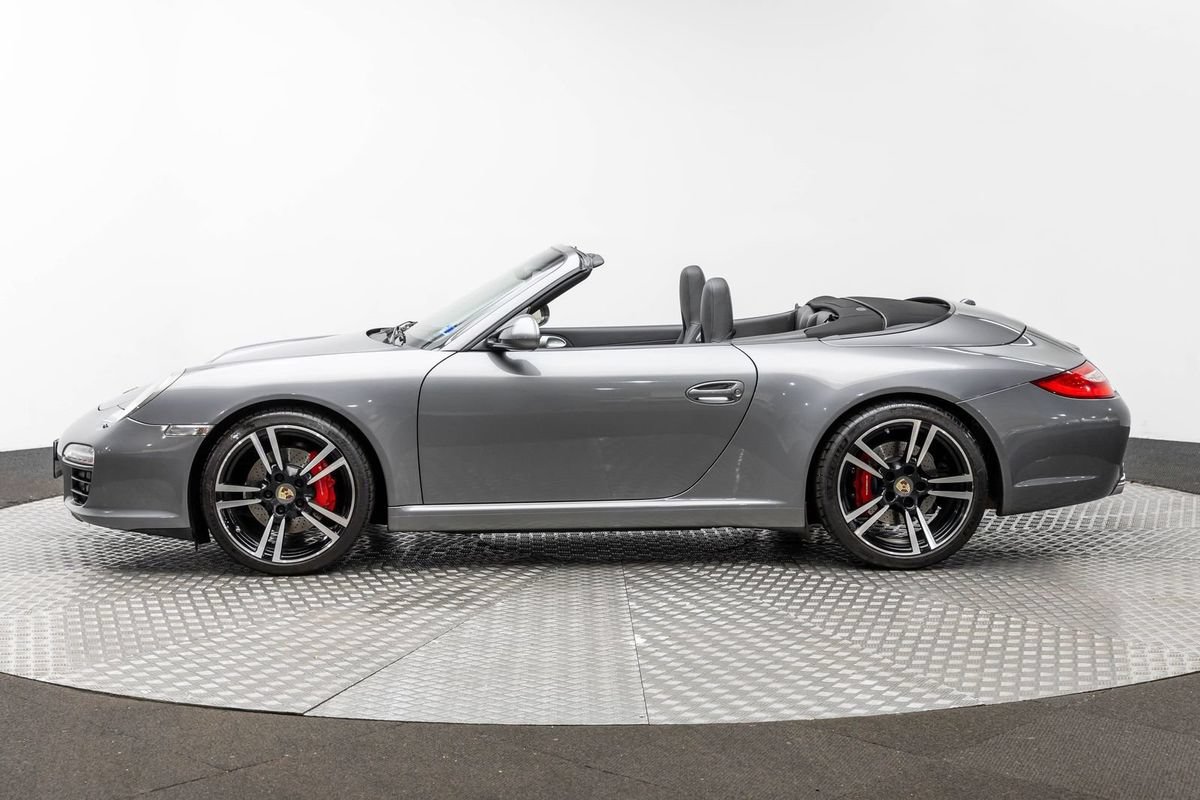 Used 2011 Porsche 911 Carrera S RWD image 11