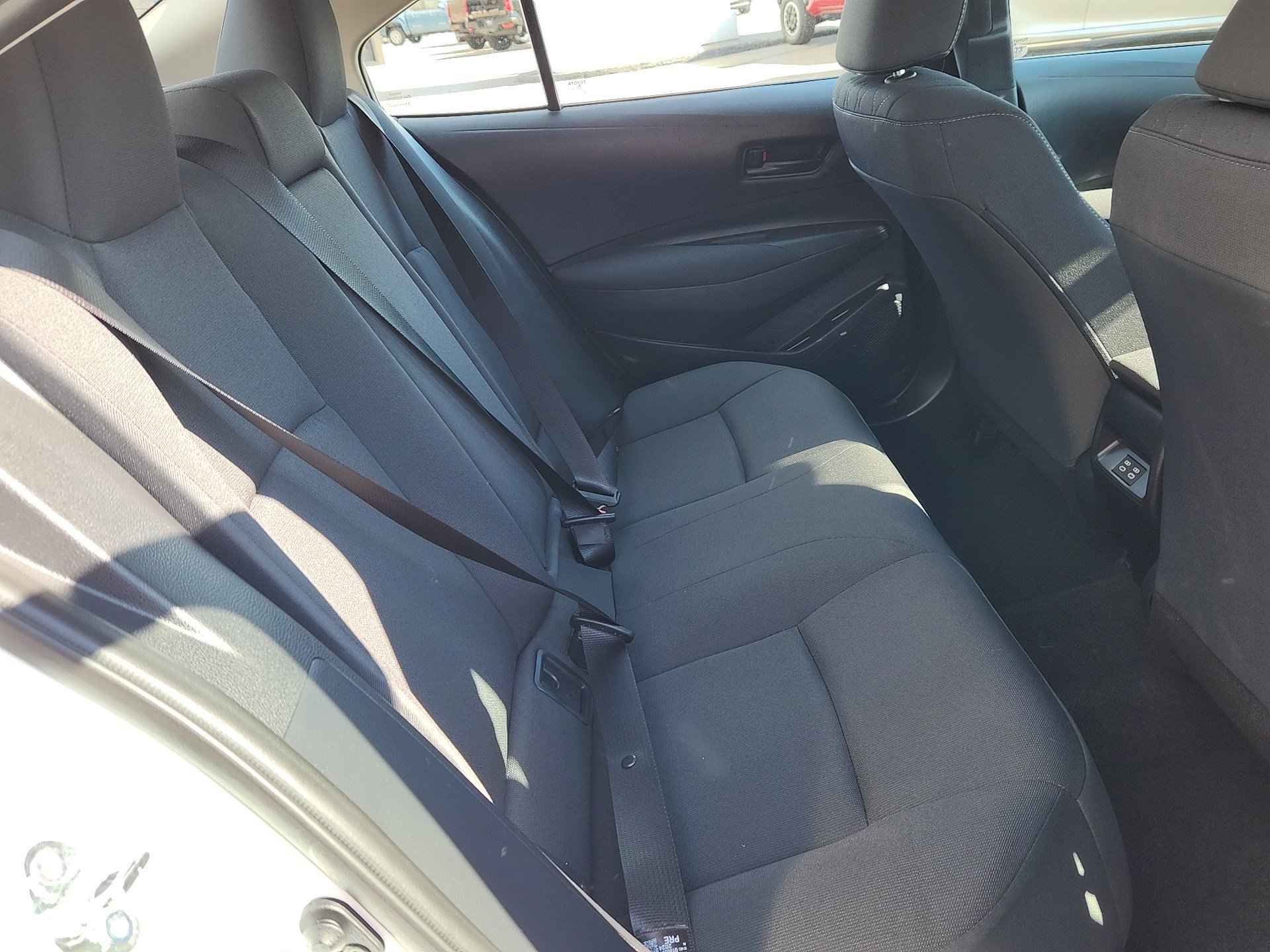 Certified 2025 Toyota Corolla LE image 25