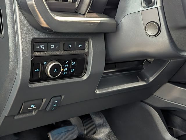 Used 2024 Ford F250 Lariat w/ Lariat Ultimate Package AWD/4WD image 16
