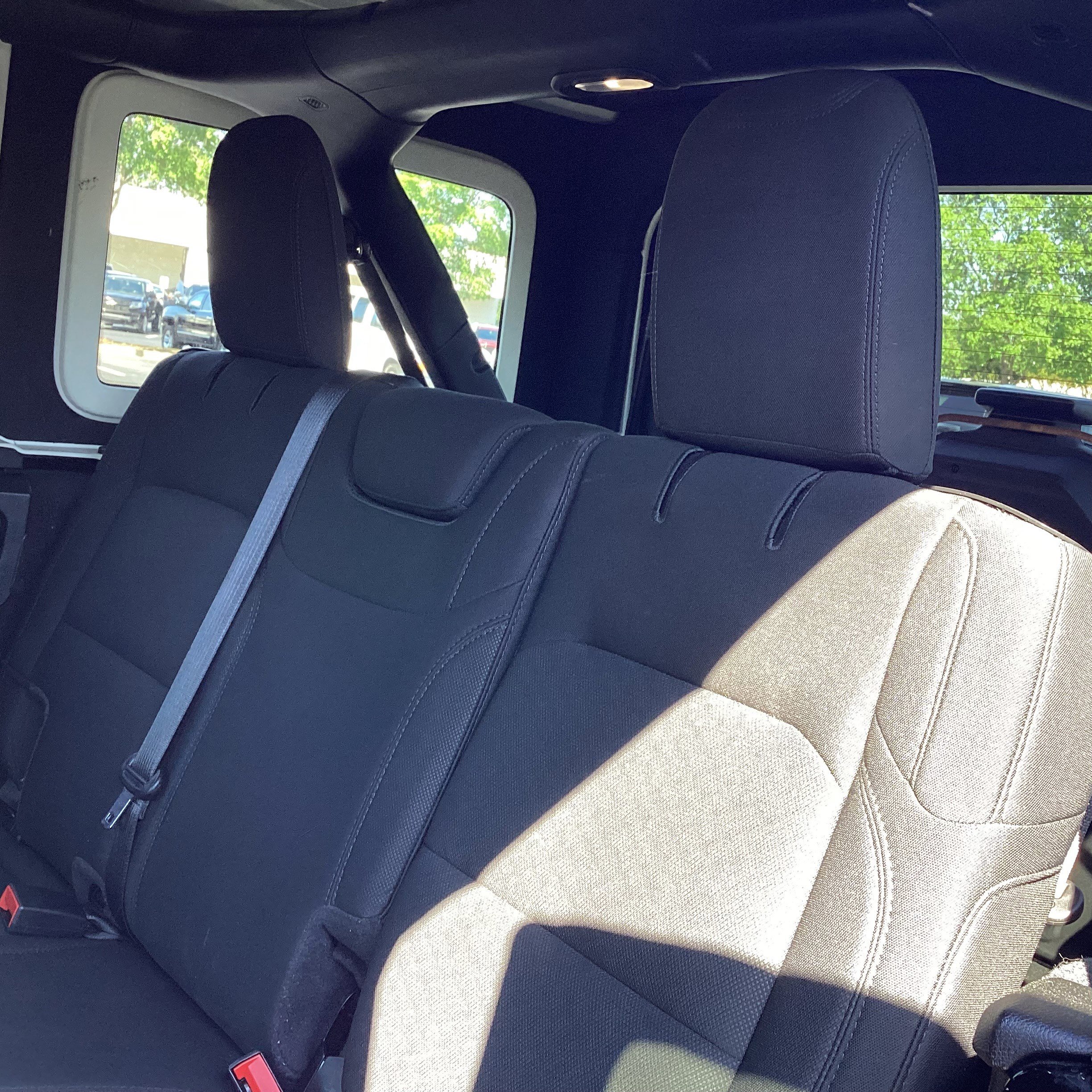 Used 2023 Jeep Wrangler Unlimited Sport AWD/4WD image 14