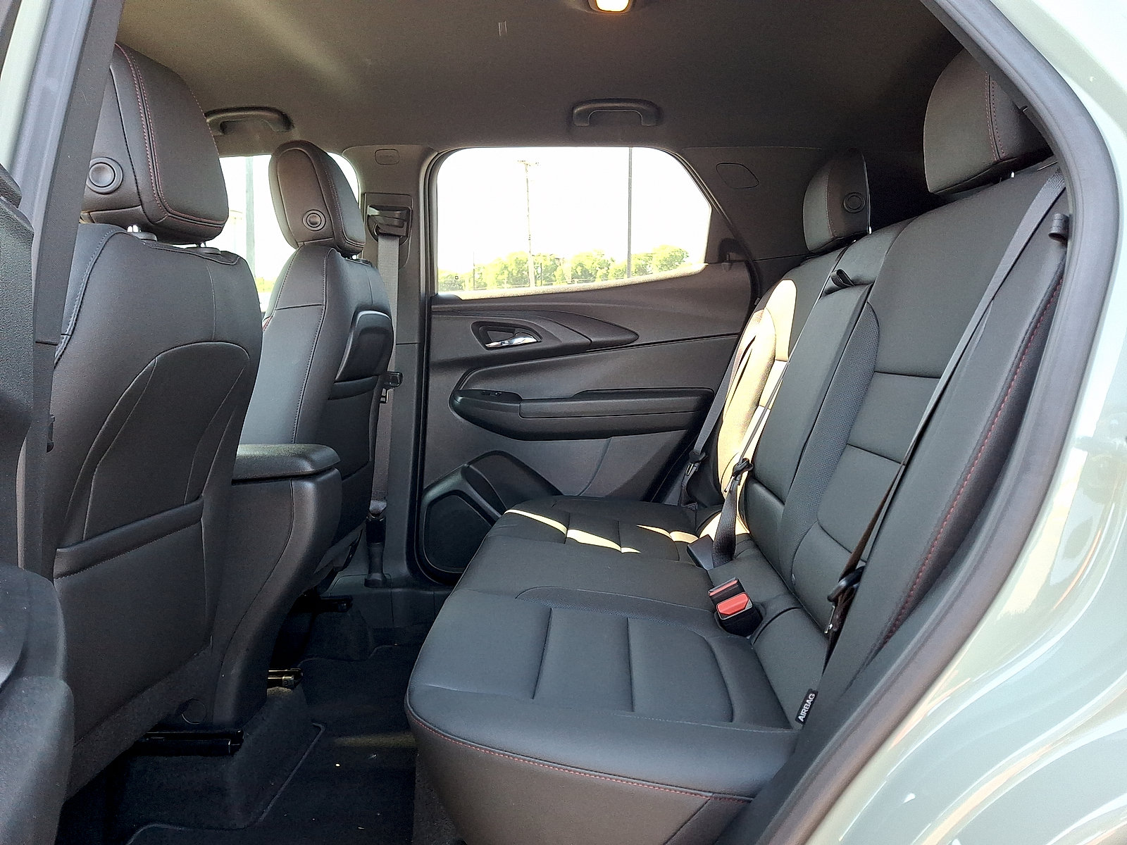Used 2024 Chevrolet TrailBlazer RS w/ Driver Confidence Package FWD image 12