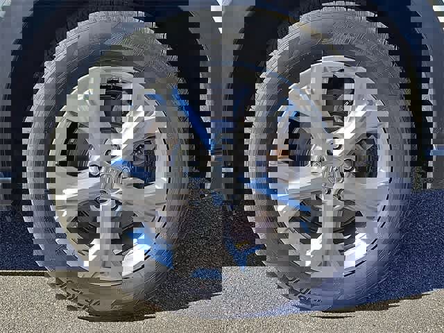 Used 2025 Honda HR-V LX image 36