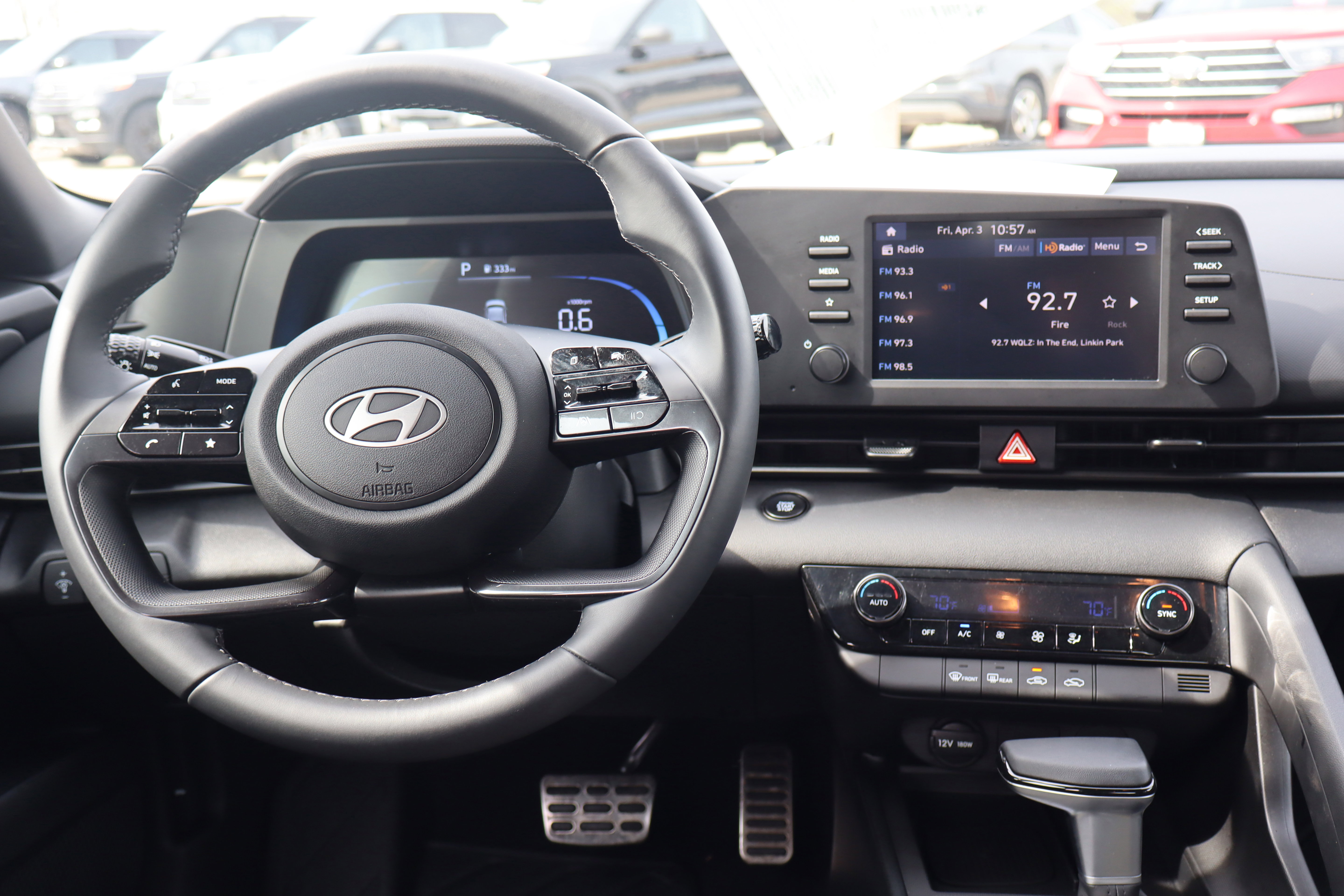 Used 2025 Hyundai Elantra Sport image 13