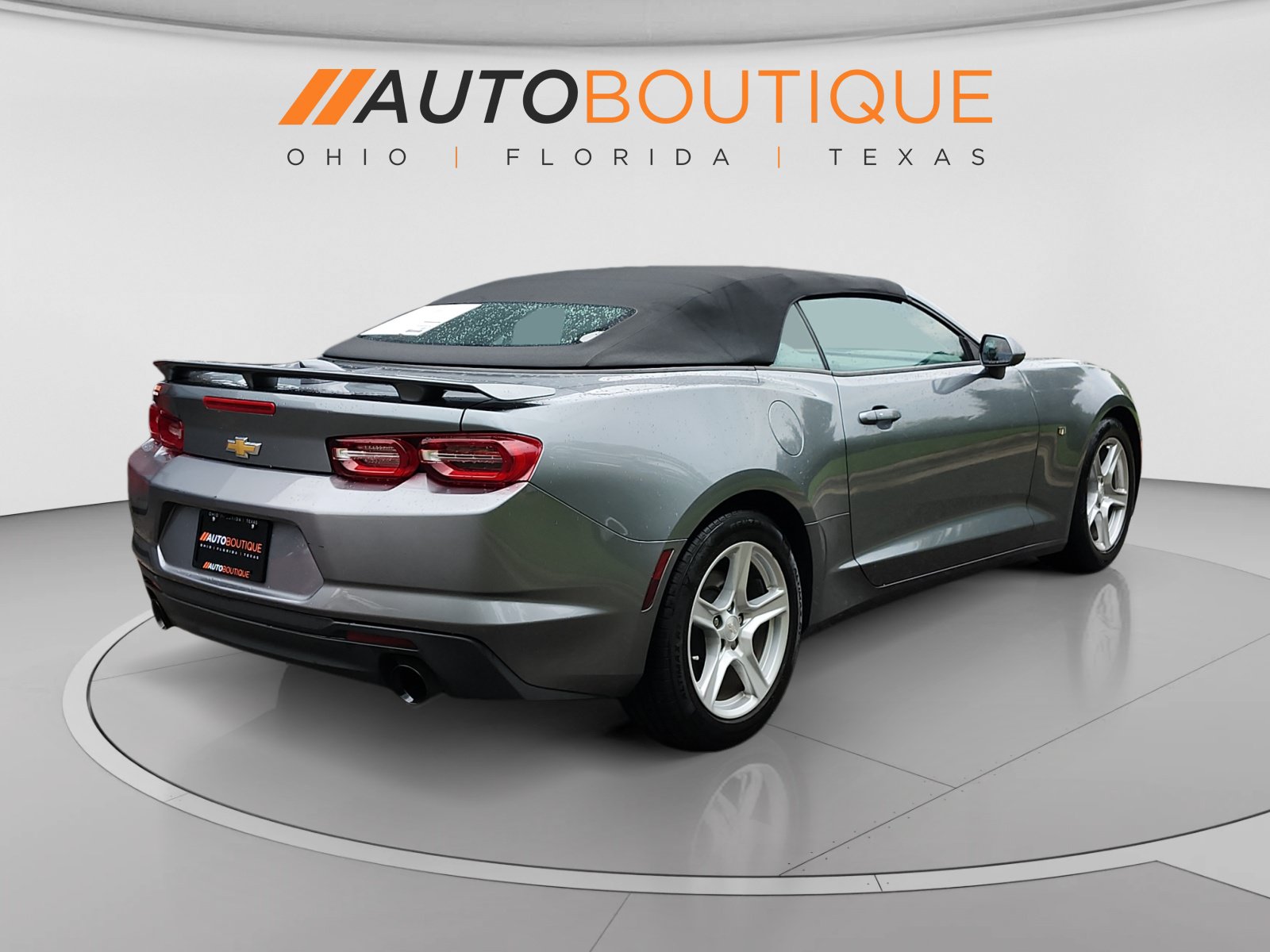 Used 2020 Chevrolet Camaro LT RWD image 6