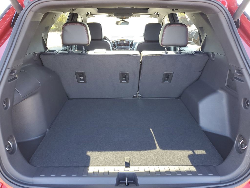 Certified 2024 Chevrolet Equinox RS w/ RS Leather Package FWD image 32