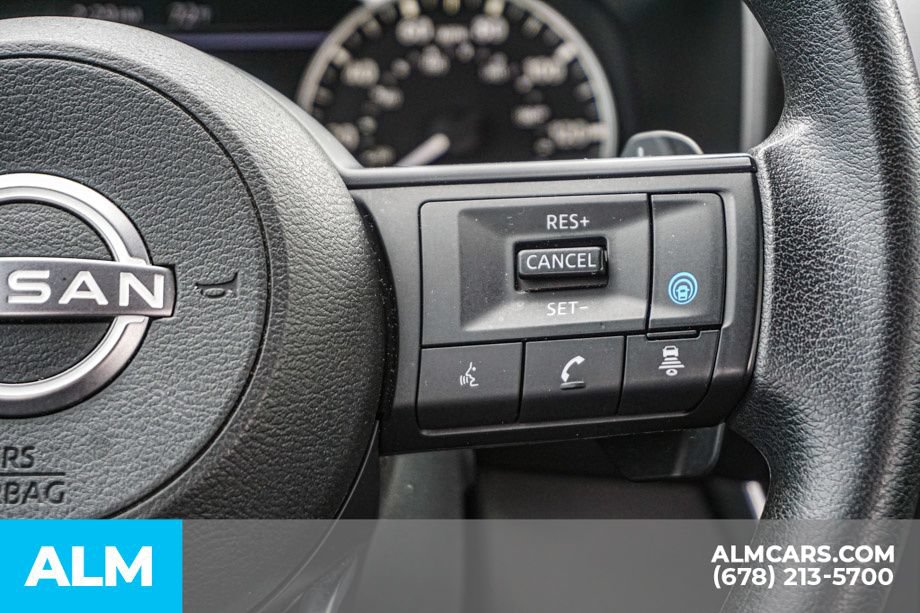 Used 2024 Nissan Rogue SV FWD image 29