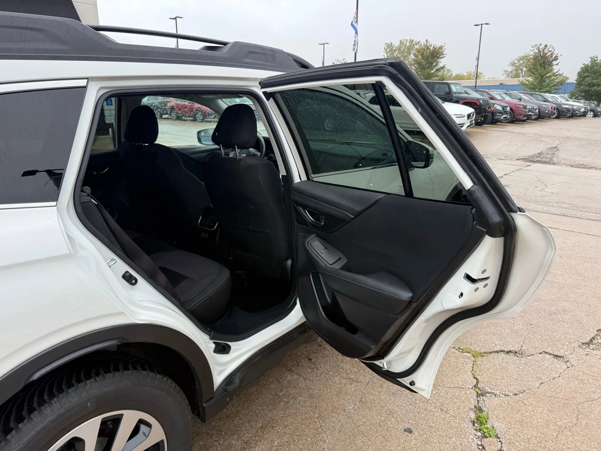 Used 2022 Subaru Outback Premium image 23