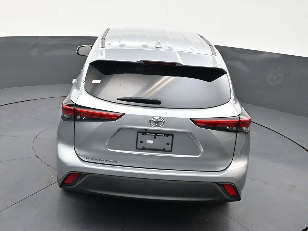 Used 2020 Toyota Highlander L image 16