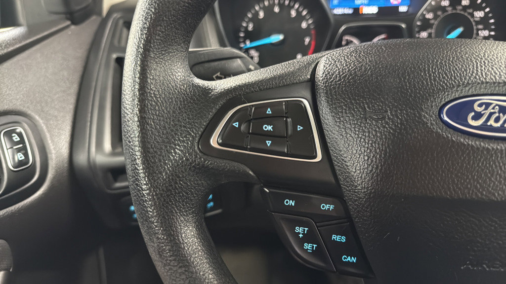 Used 2018 Ford Focus SEL image 23