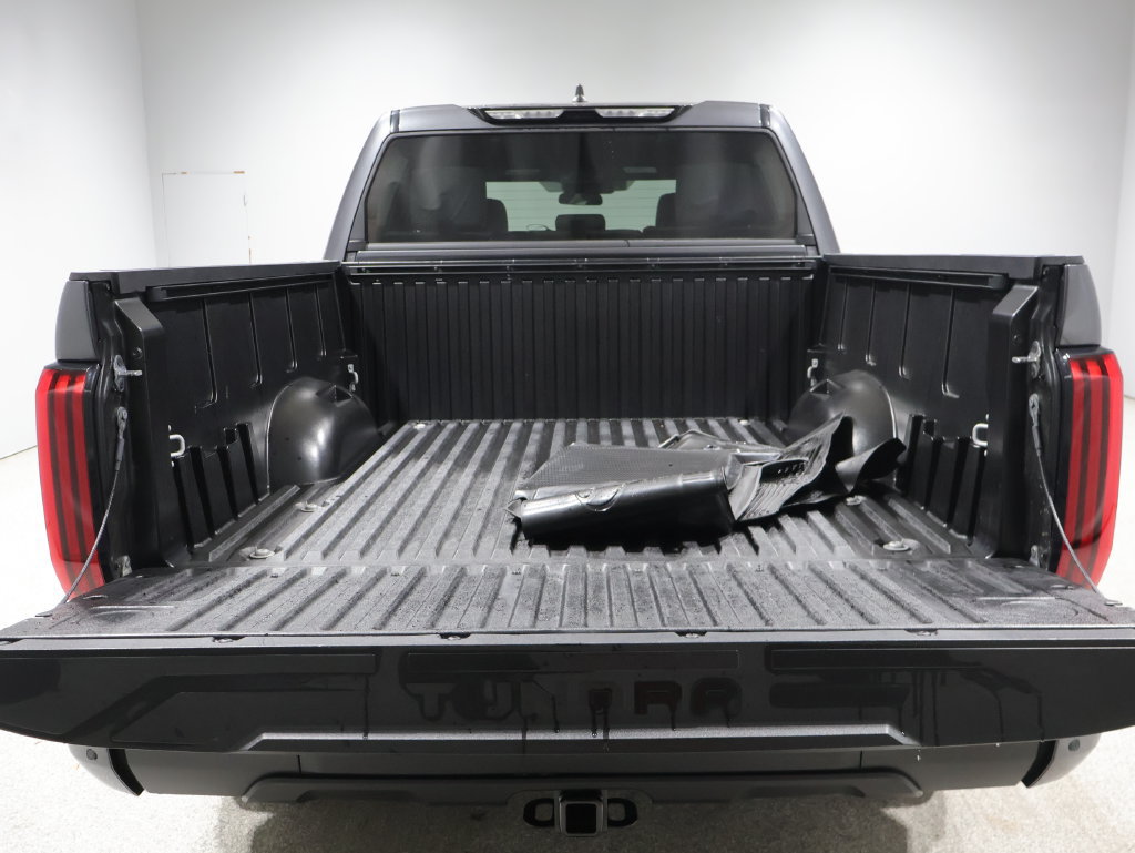 Used 2025 Toyota Tundra SR5 w/ SR5 Convenience Package AWD/4WD image 4
