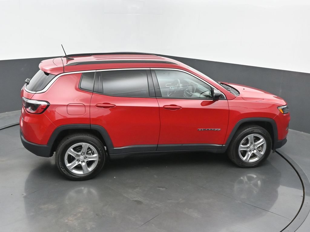 Used 2024 Jeep Compass Latitude AWD/4WD image 41
