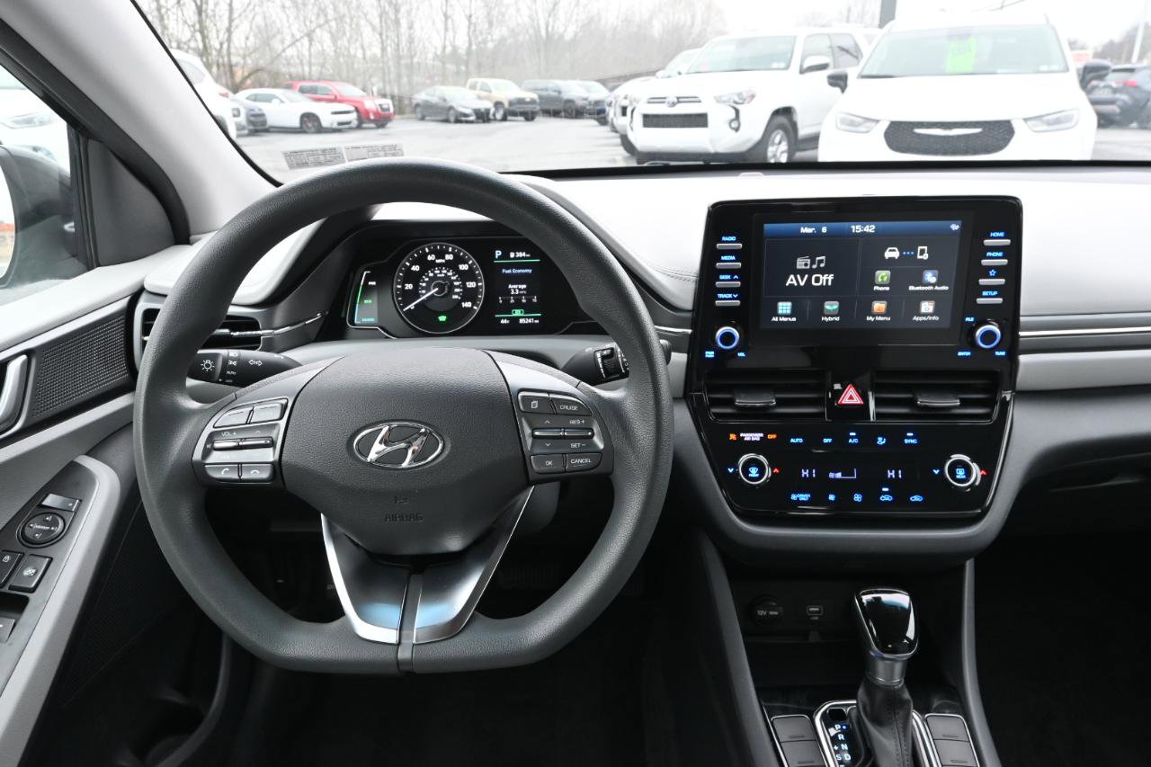 Used 2020 Hyundai Ioniq Blue FWD image 19
