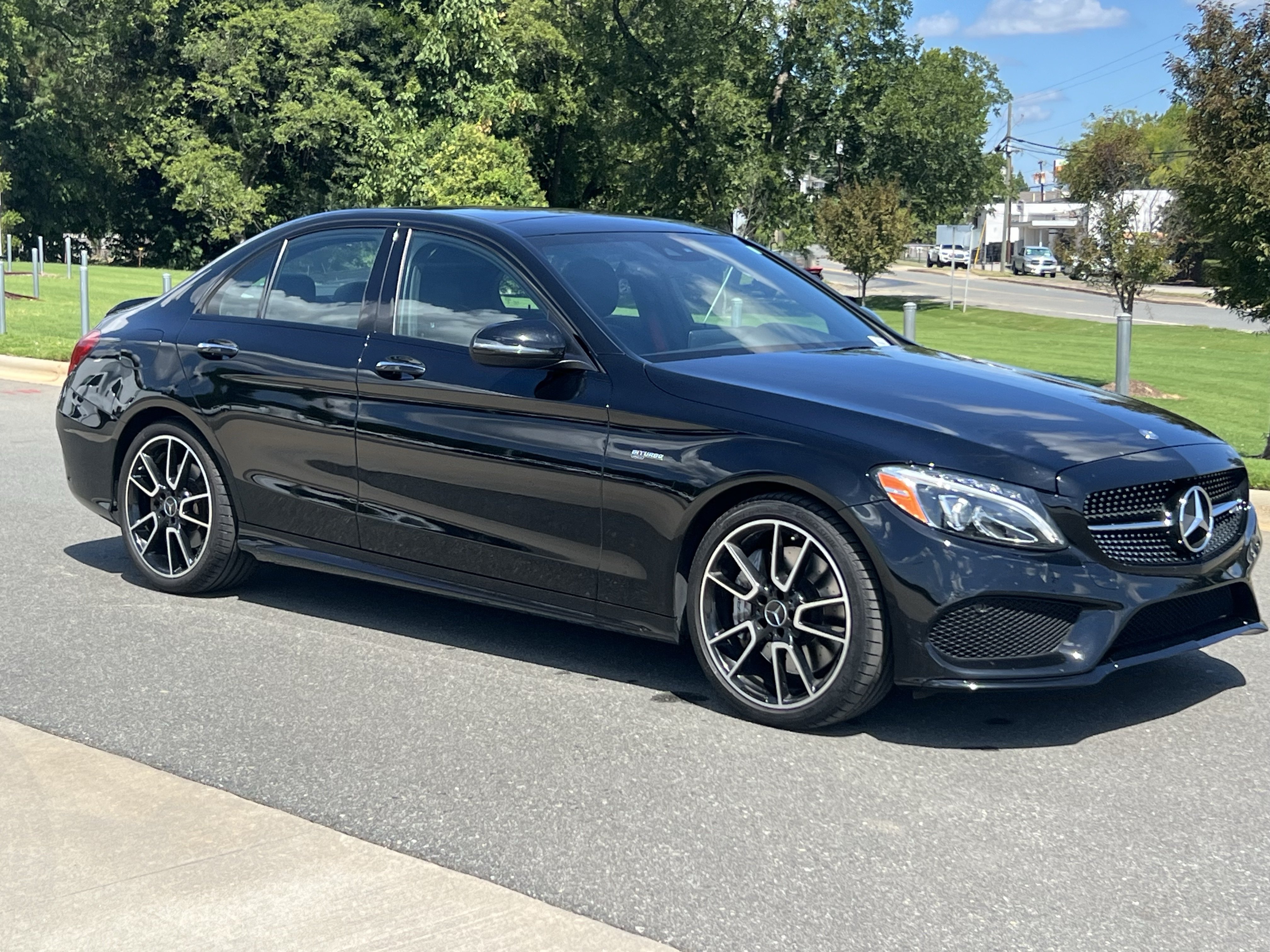 Used 2017 Mercedes-Benz C 43 AMG 4MATIC Sedan image 2