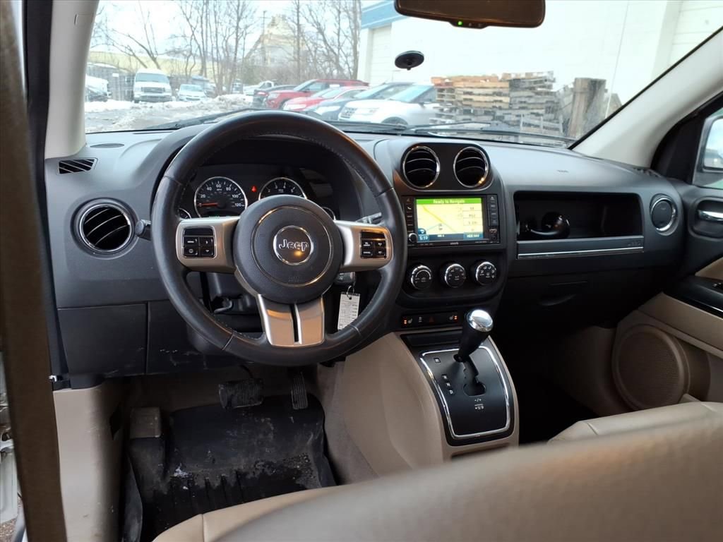 Used 2011 Jeep Compass Limited image 9