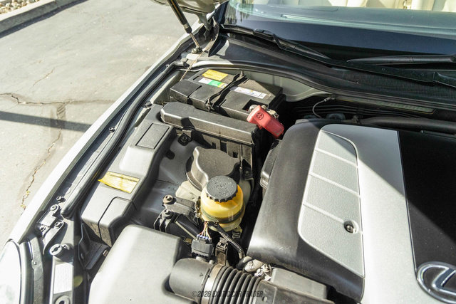 Used 2005 Lexus SC 430 Convertible image 28