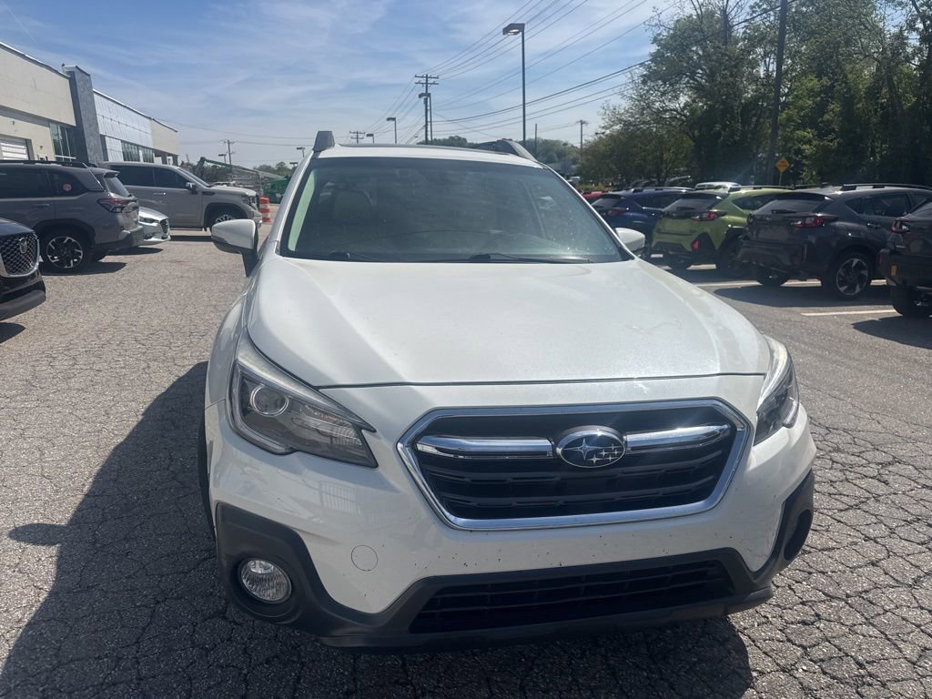 Used 2019 Subaru Outback 3.6R Limited image 1