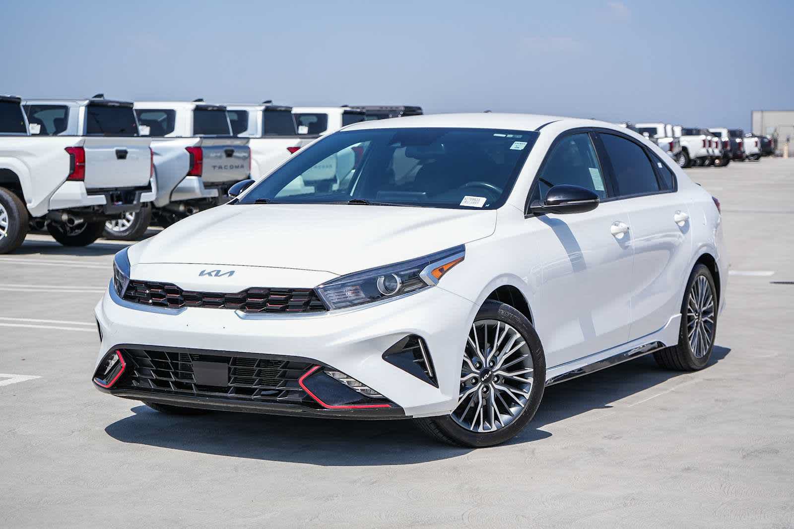 Used 2024 Kia Forte GT-Line FWD image 1
