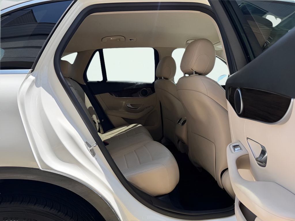 Used 2016 Mercedes-Benz GLC 300 image 13