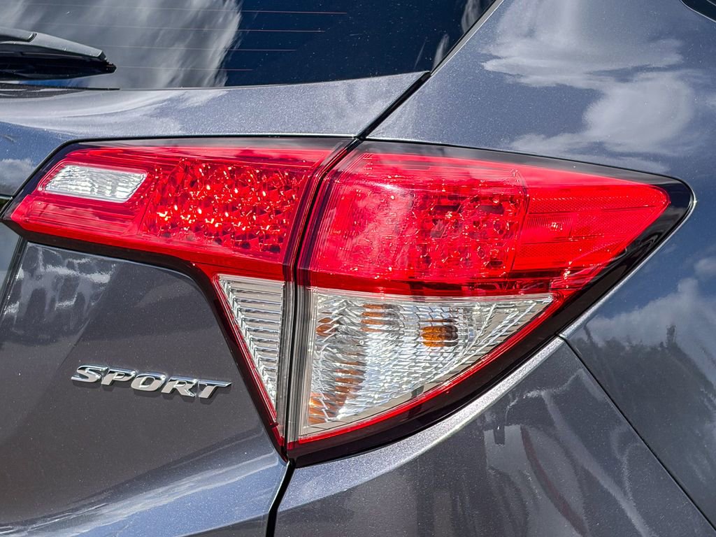 Used 2022 Honda HR-V Sport image 8