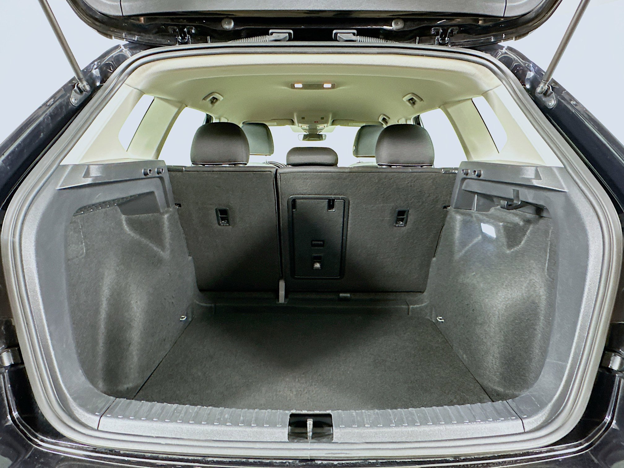 Used 2024 Volkswagen Taos S image 27