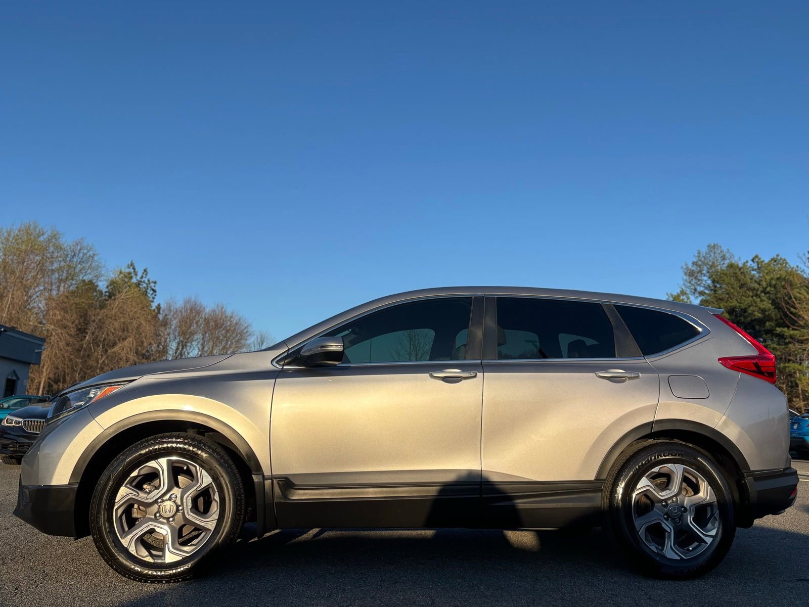 Used 2019 Honda CR-V EX-L image 2