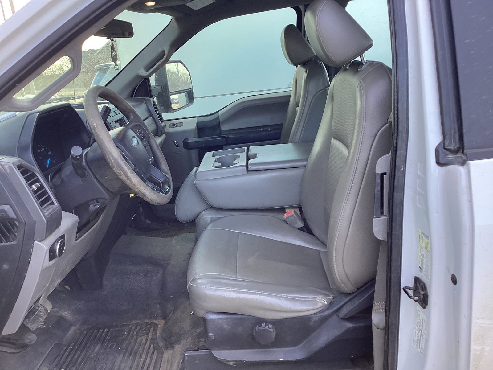 Used 2017 Ford F250 XL w/ Power Equipment Group image 5