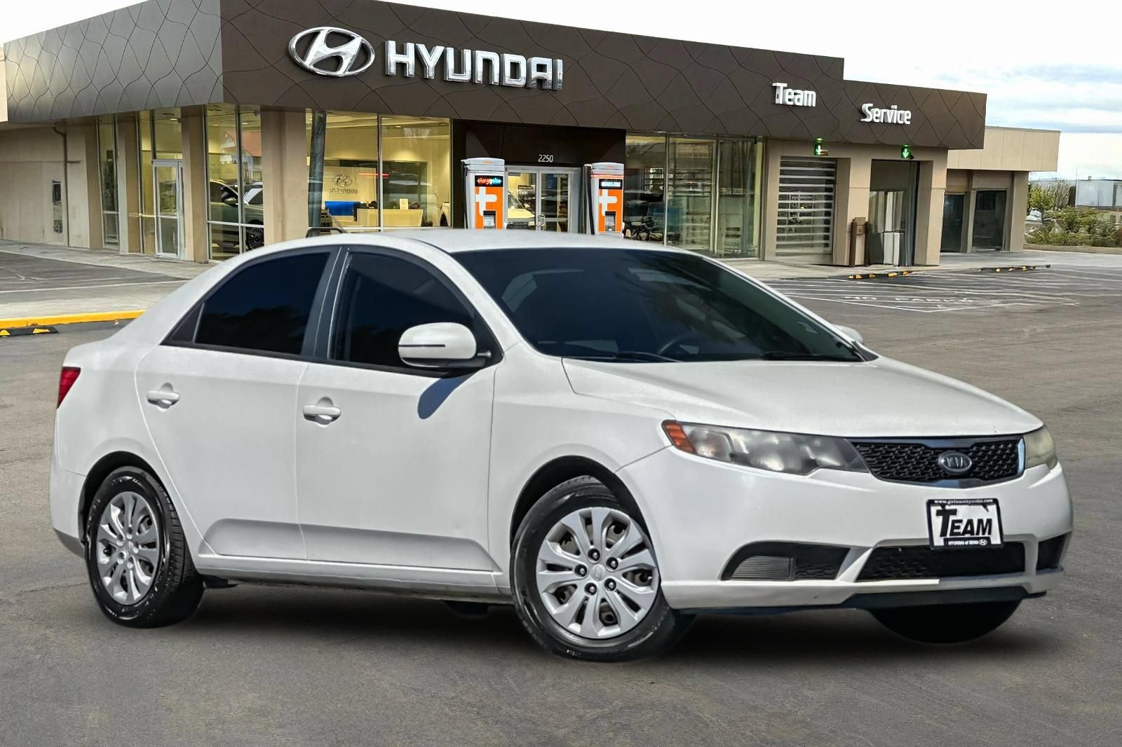 Used 2012 Kia Forte EX FWD image 2