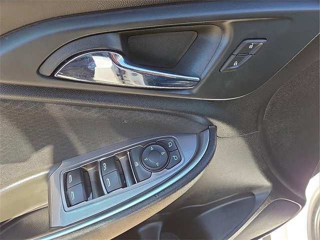 Used 2022 Chevrolet Malibu LT image 10