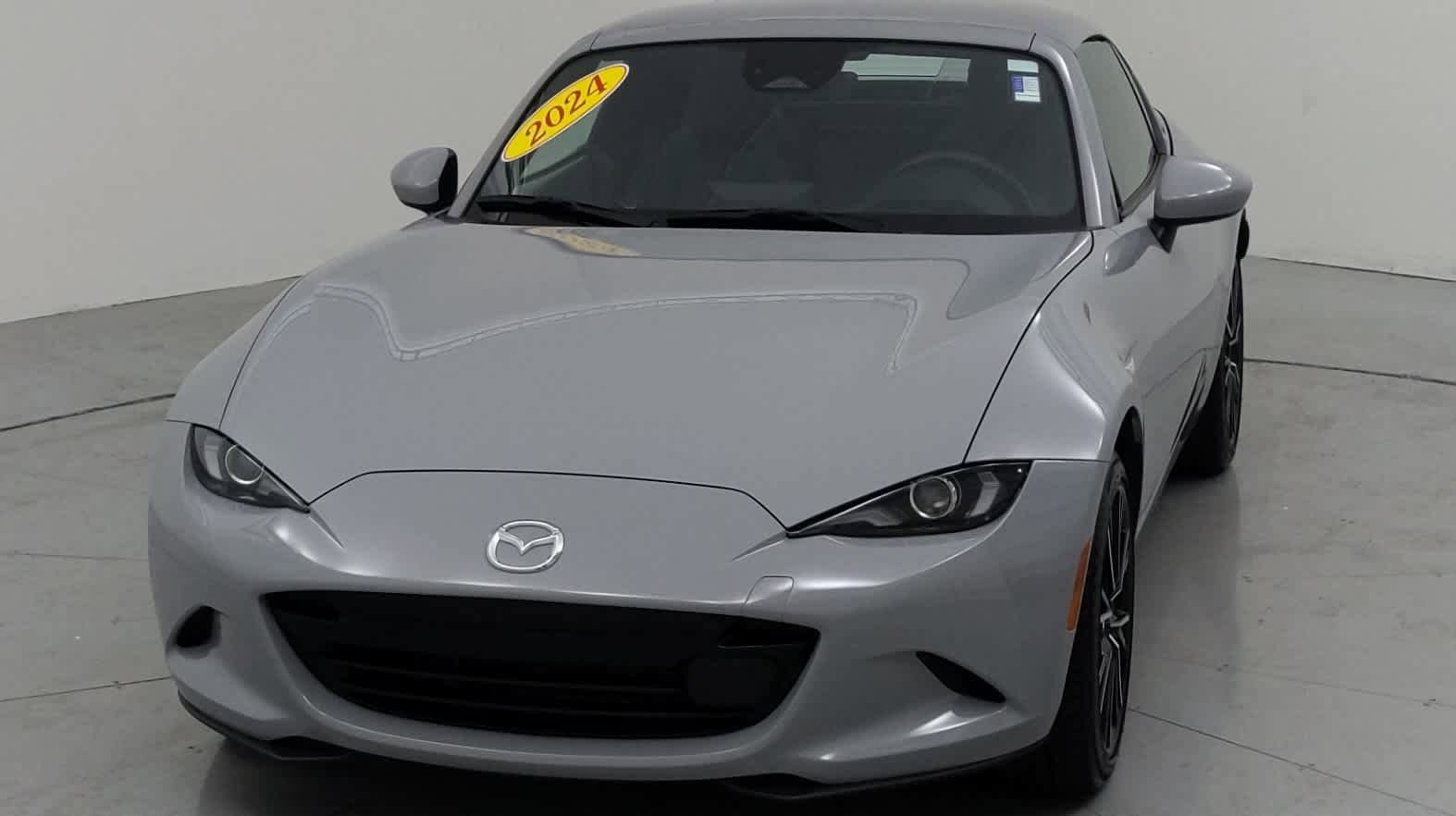 Used 2024 MAZDA MX-5 Miata RF Grand Touring RWD image 3