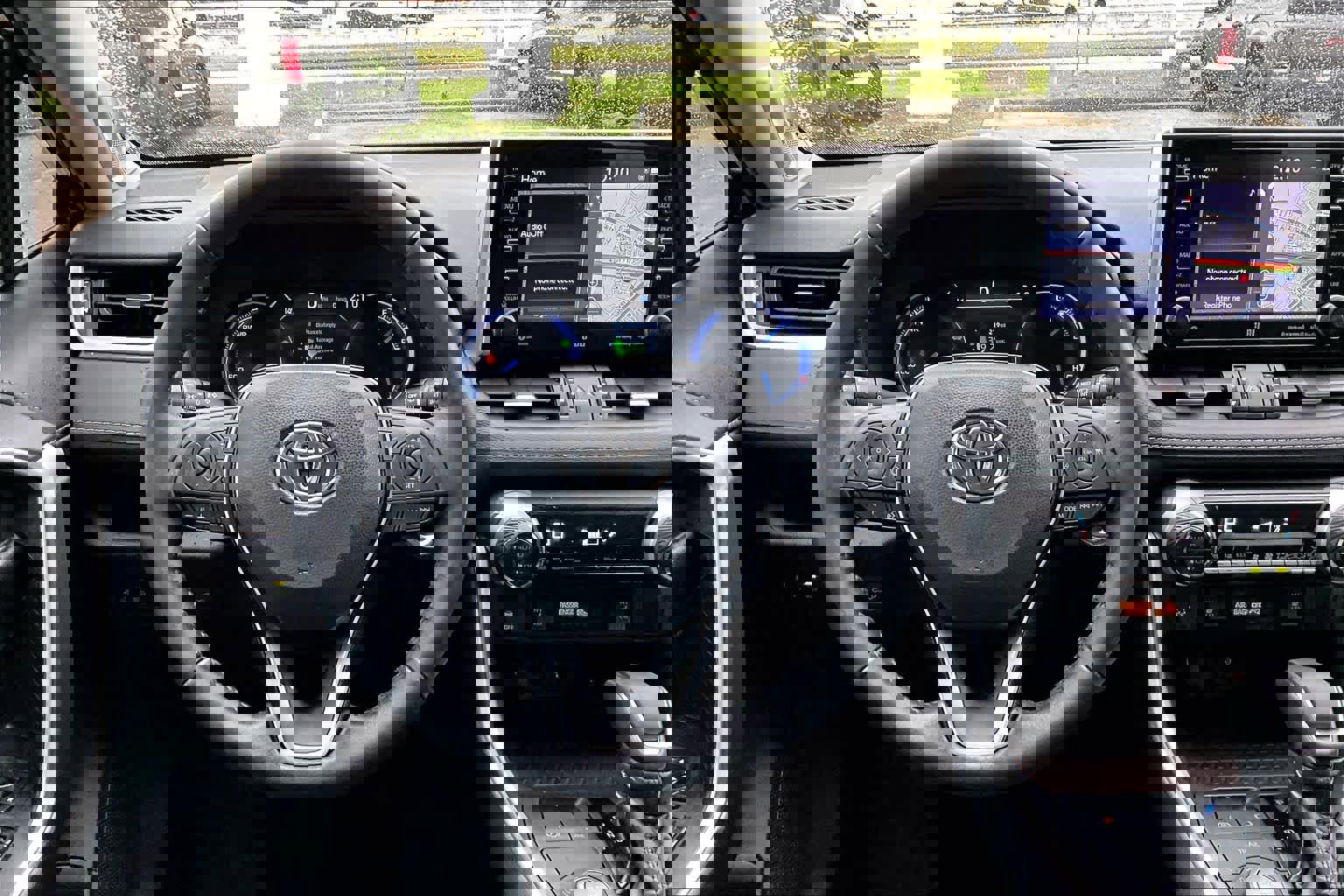 Used 2021 Toyota RAV4 Limited image 6