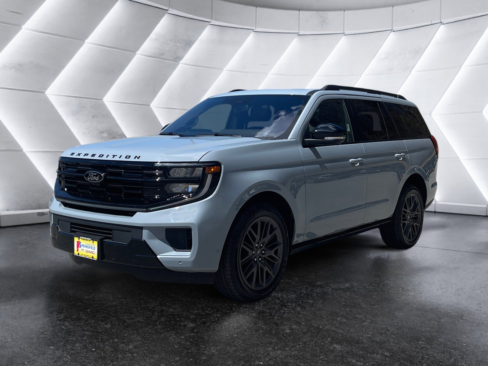 Used 2025 Ford Expedition Platinum w/ Stealth Performance Package AWD/4WD image 2