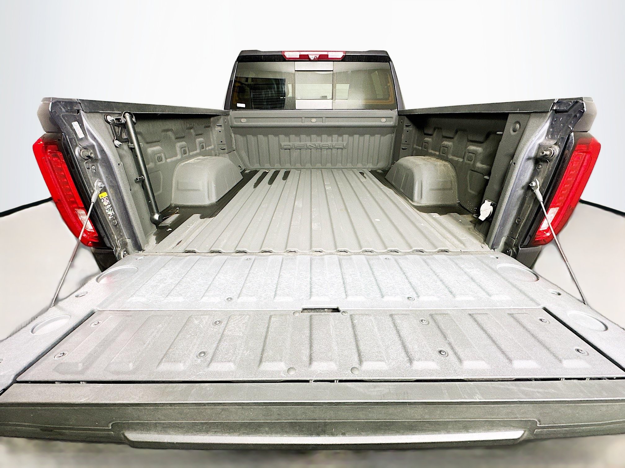 Used 2024 GMC Sierra 1500 Denali w/ Denali Reserve Package AWD/4WD image 29