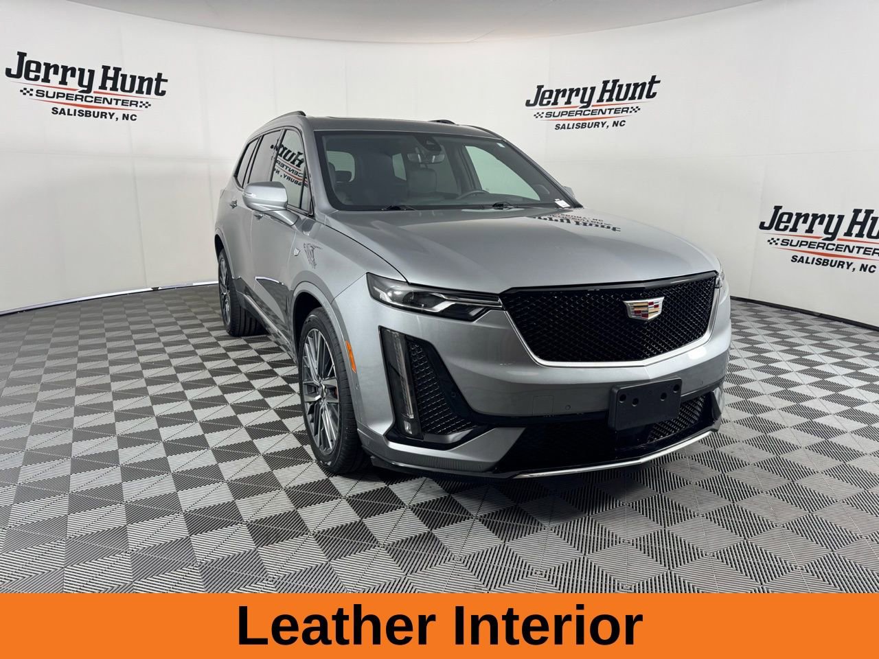 Used 2024 Cadillac XT6 Sport w/ Technology Package image 5