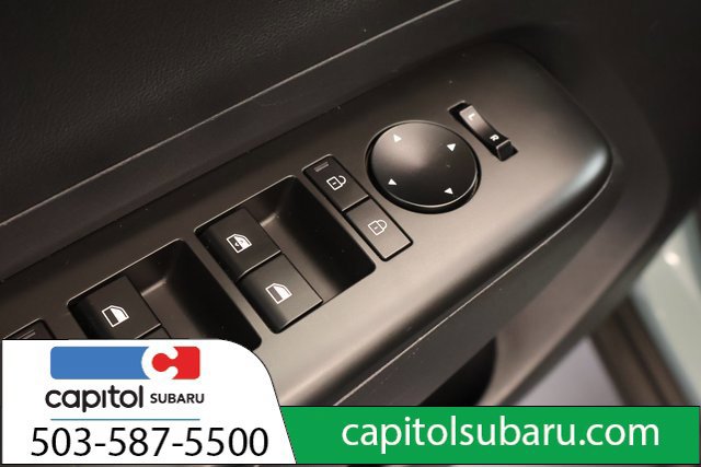 Used 2025 Hyundai Kona SEL AWD/4WD image 11
