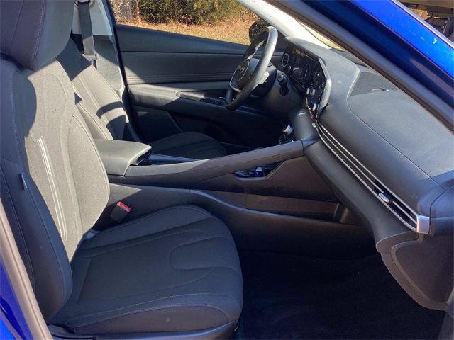Used 2021 Hyundai Elantra SEL w/ Convenience Package image 34