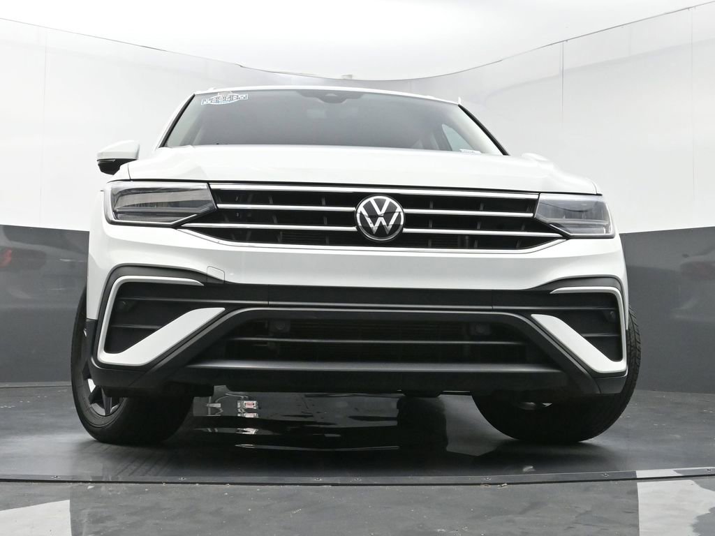 Used 2024 Volkswagen Tiguan SE image 24