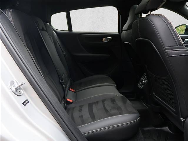 Used 2023 Volvo C40 P8 Recharge Plus AWD/4WD image 23