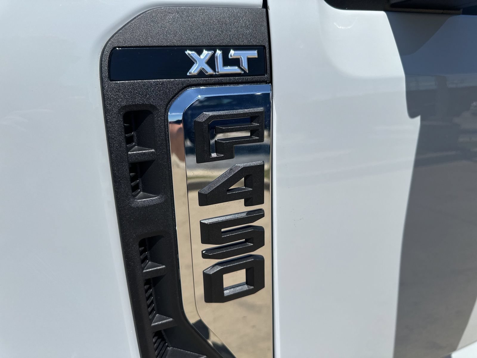 Used 2026 Ford F450 XLT w/ FX4 Off-Road Package AWD/4WD image 10
