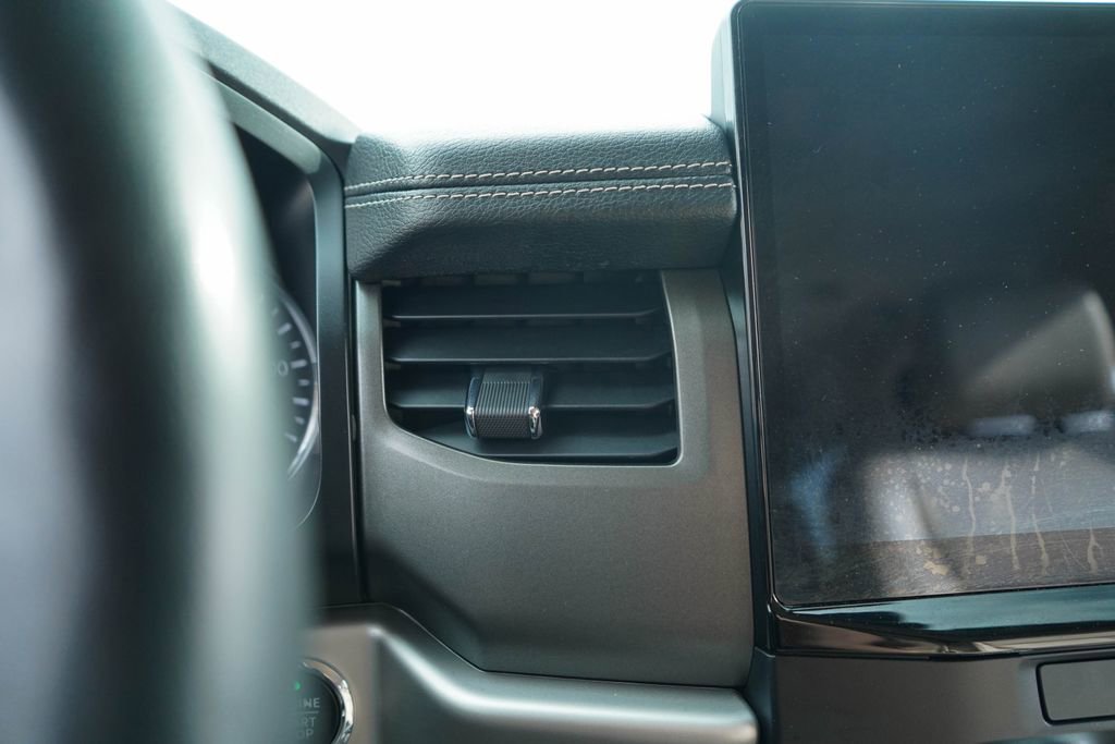 Used 2023 Ford Expedition Max XLT image 20