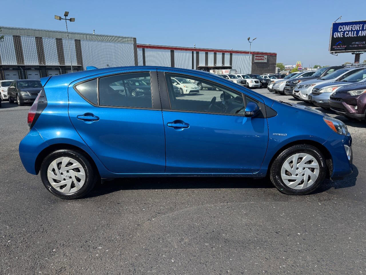 Used 2016 Toyota Prius C Two FWD image 4
