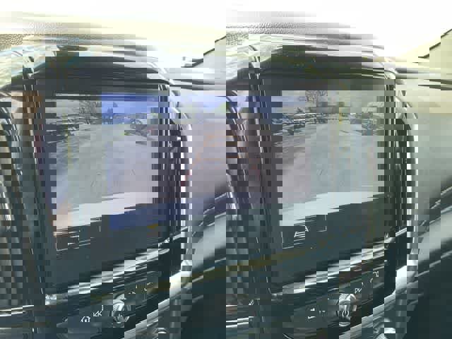 Used 2023 Chevrolet Traverse LT image 22