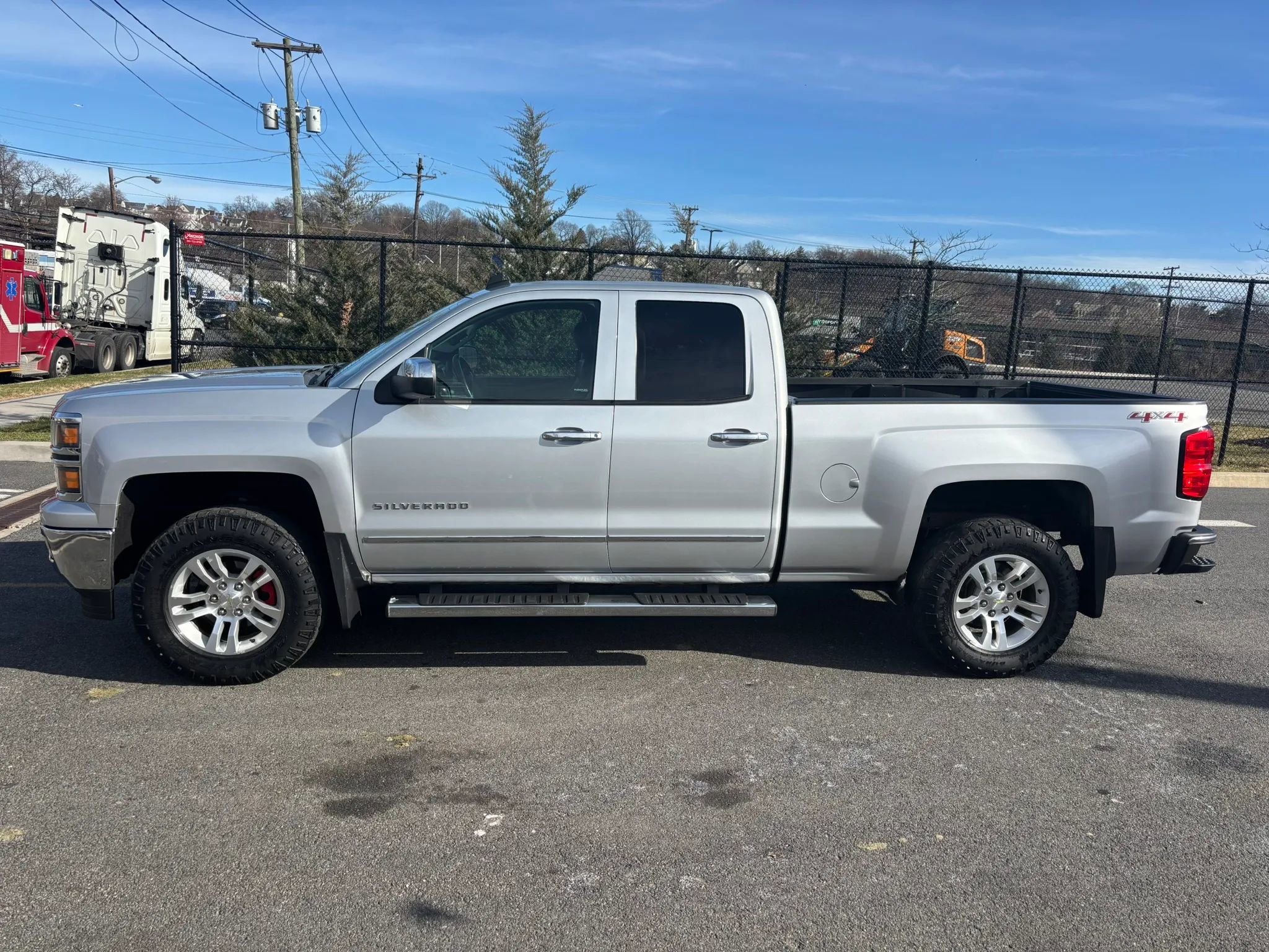 Used 2014 Chevrolet Silverado 1500 LTZ image 3